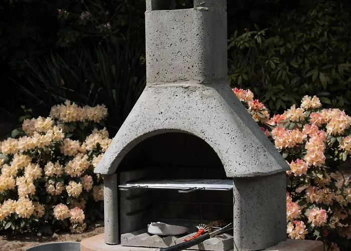 Cozy Forest Cabin, Fenced Garden, Peace & Privacy Апартаменты