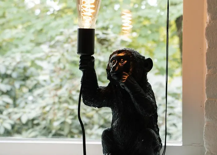 Apartment Cozy Forest Cabin, Fenced Garden, Peace & Privacy *