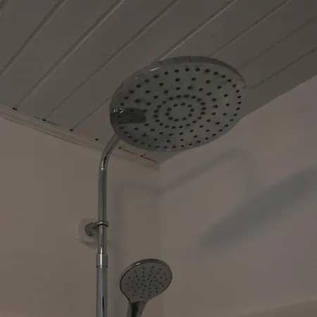 Cozy Forest Cabin, Fenced Garden, Peace & Privacy Apartman *